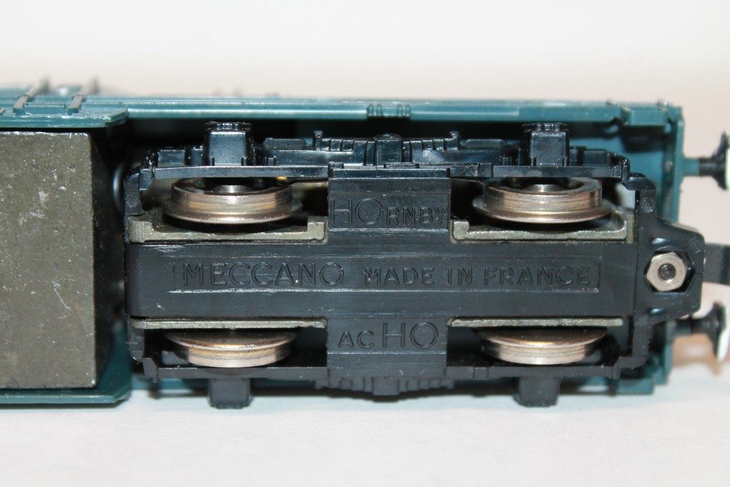 LOCOMOTIVE ELECTRIQUE SNCF BB-12061 HORNBY 1/87°