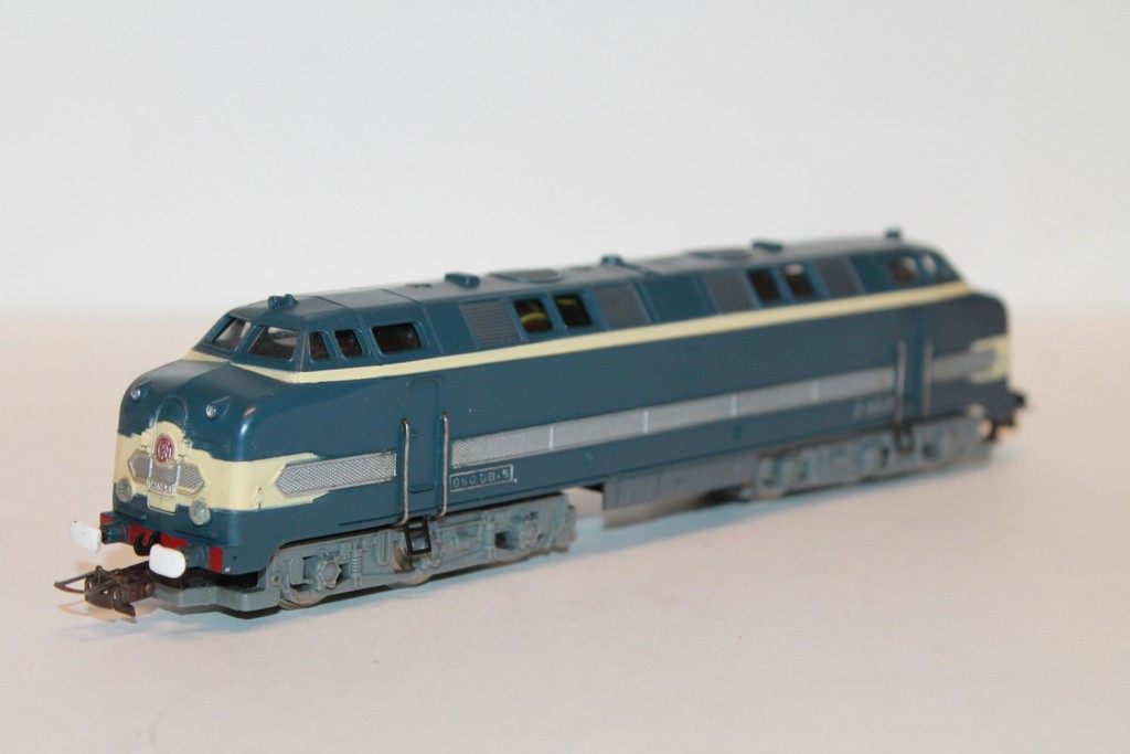 LOCOMOTIVE ELECTRIC SNCF 060 DB-5 HORNBY 1/87°