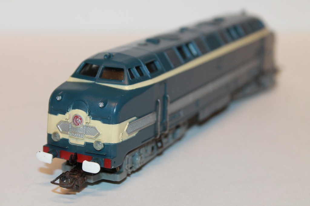 LOCOMOTIVE ELECTRIC SNCF 060 DB-5 HORNBY 1/87°