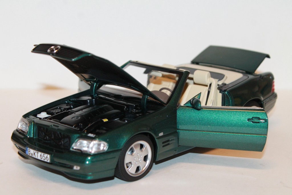 MERCEDES-BENZ 500 SL 1999 GREEN METALLIC NOREV 1/18°