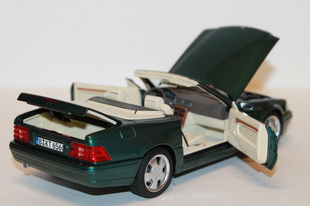 MERCEDES-BENZ 500 SL 1999 GREEN METALLIC NOREV 1/18°