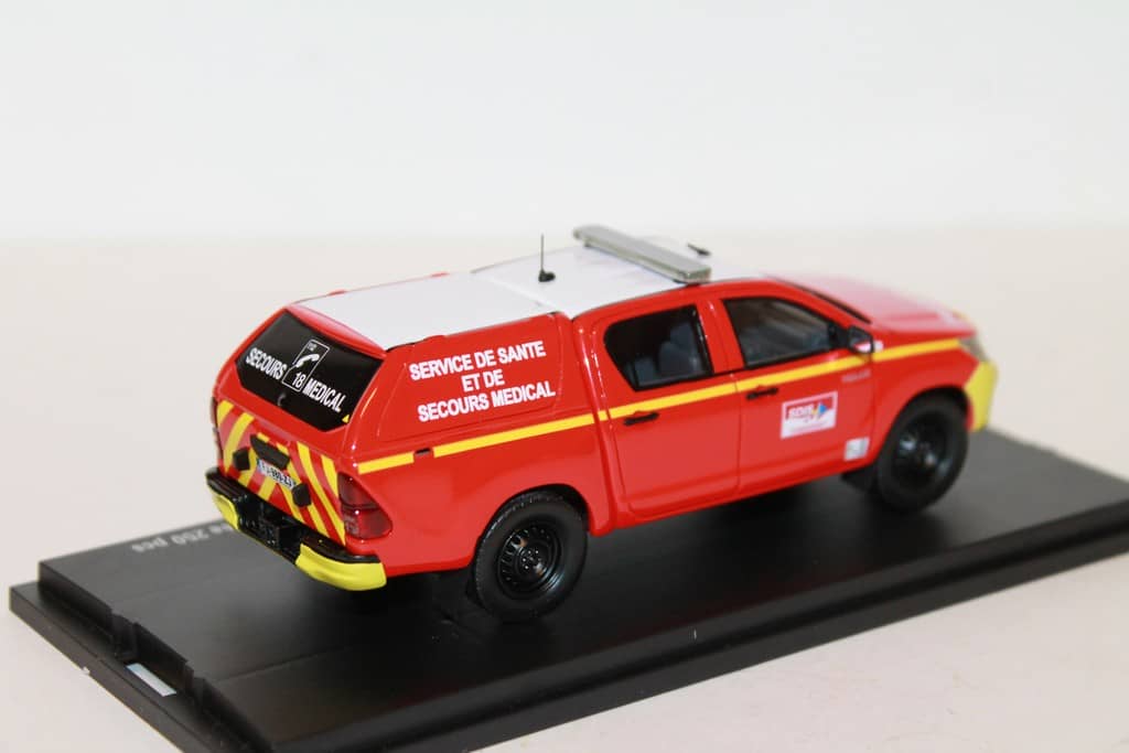 Miniature Alarme 1/43 - Toyota Hilux Double Cabine Pompiers - VLSSSM