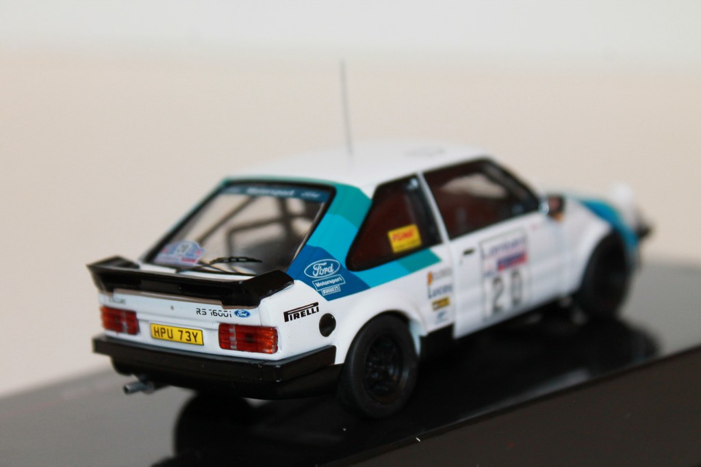 FORD ESCORT MKII RS 1600i N°20 RAC RALLY 1983 IXO 1/43°