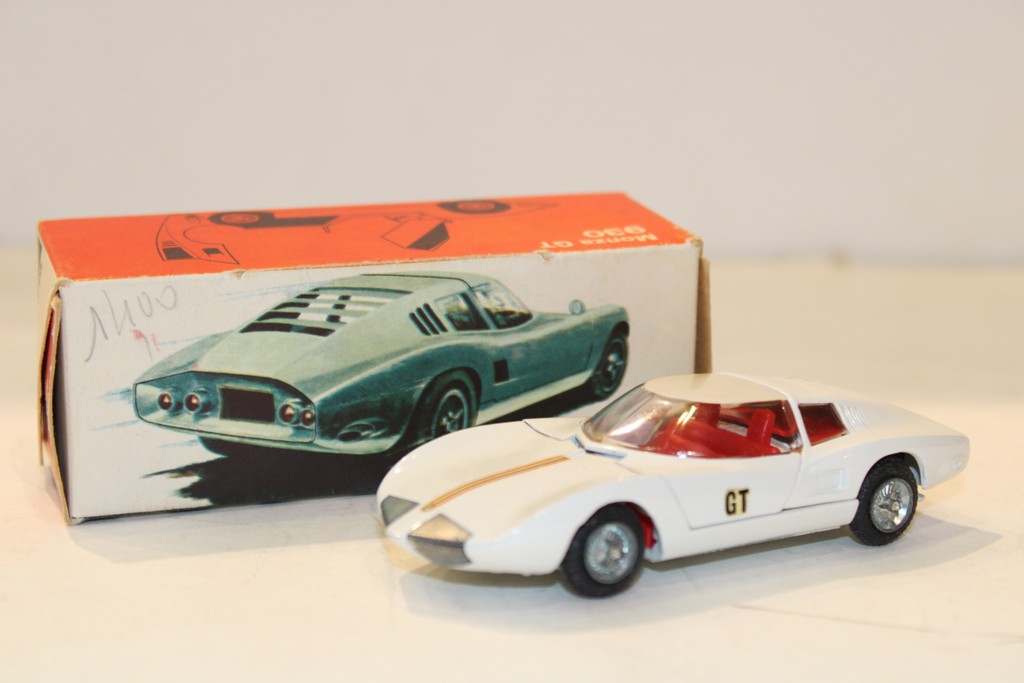 Chevrolet Monza GT année 60 TEKNO 1/43