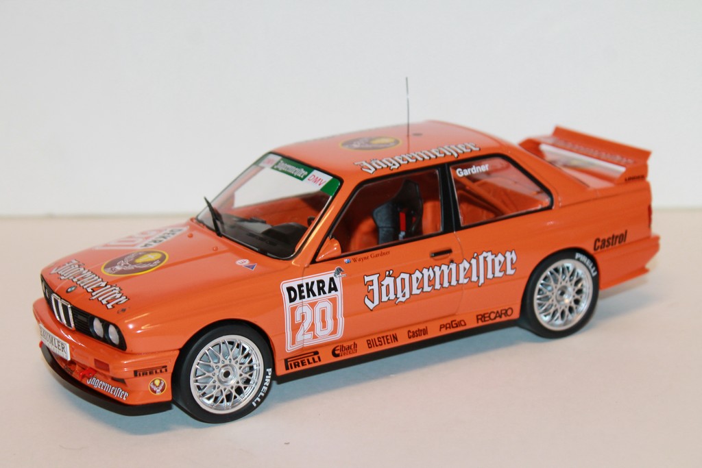 自動車 1/18 E30 BMW M3 W.Gardner DTM 1992 自動車 1/18 E30 BMW M3 W.Gardner DTM 1992 自動車 1/18 E30
