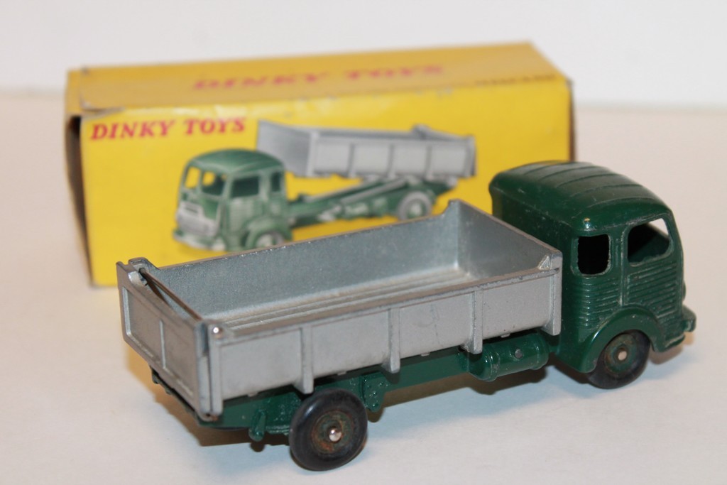 BENNE BACULANTE SIMCA CARGO 1962 DINKY TOYS 1/48°  JOUET ETAT CORRECT 3.5/5  BOITE D'ORIGINE BON ETAT 4/5