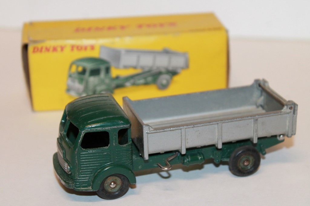 BENNE BACULANTE SIMCA CARGO 1962 DINKY TOYS 1/48°