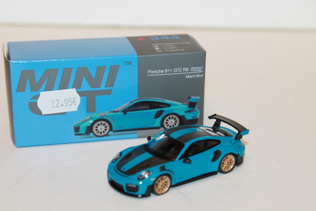 PORSCHE 911 GT2 RS BLEU MIAMI MINI GT 1/64°