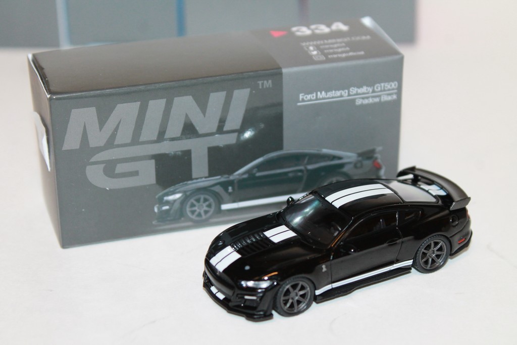 MINI GT 1:64 Shelby GT500 Black
