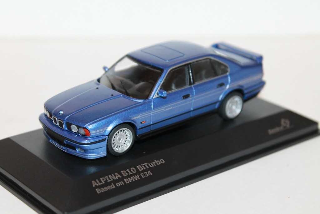BMW ALPINA E34 B10 BITURBO BLEU SOLIDO 1/43°