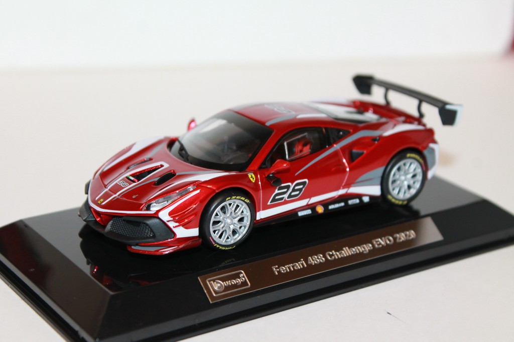 FERRARI 488 N°28 CHALLENGE EVO 2021 BURAGO 1/43°