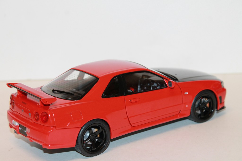 NISSAN R34 GTR 1999 ROUGE SOLIDO 1/18°