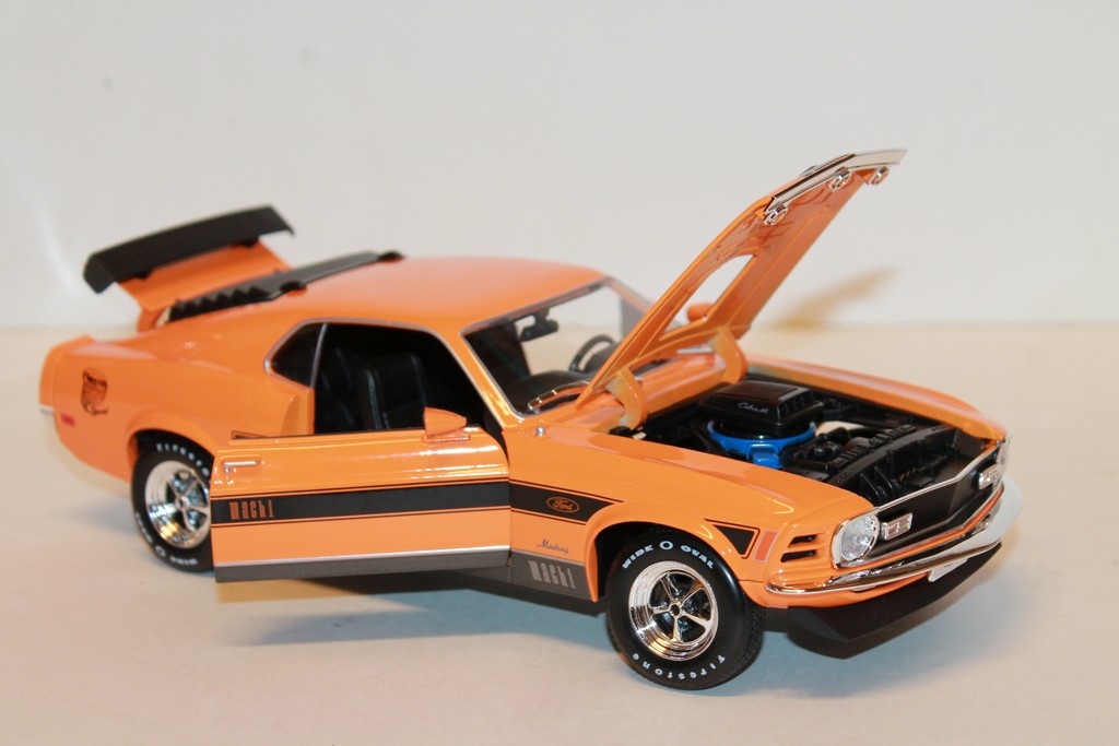 FORD MUSTANG MACH 1 1970 MAISTO 1/18°