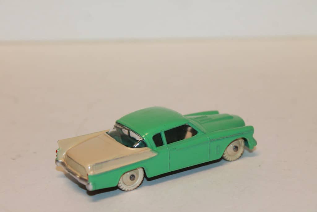 STUDEBAKER GOLDEN HAWK 1950 DINKY TOYS 1/43°