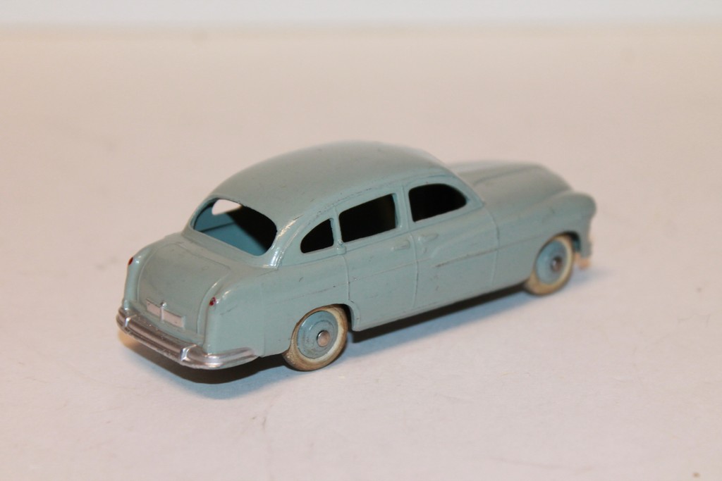 FORD VEDETTE GRIS 1950 DINKY TOYS 1/43°