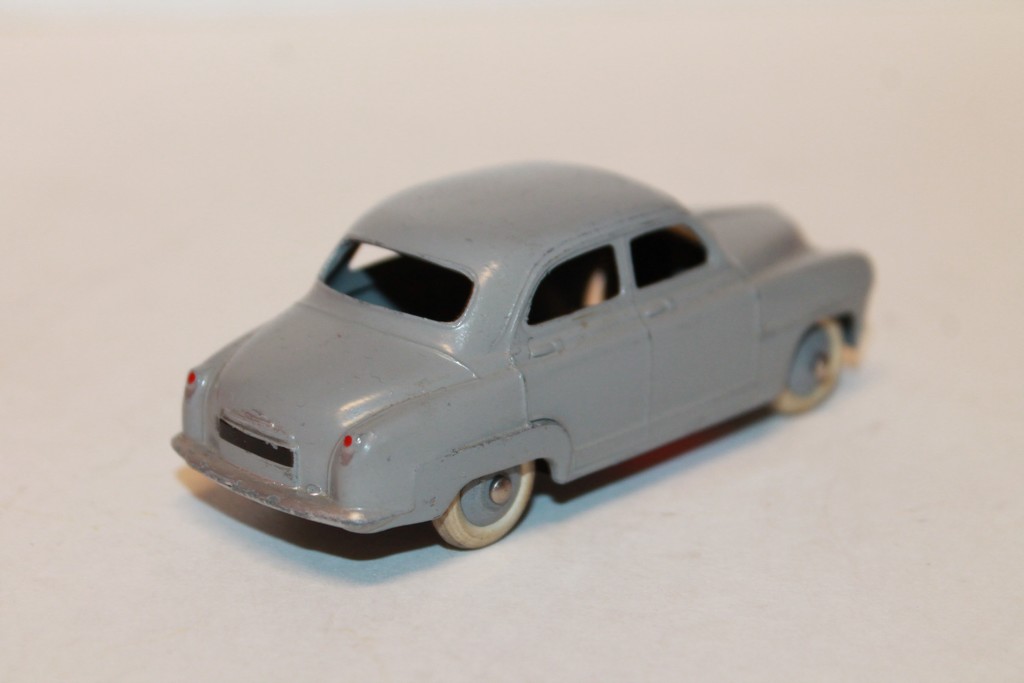 SIMCA 9 ARONDE GREY 1950 DINKY TOYS 1/43°