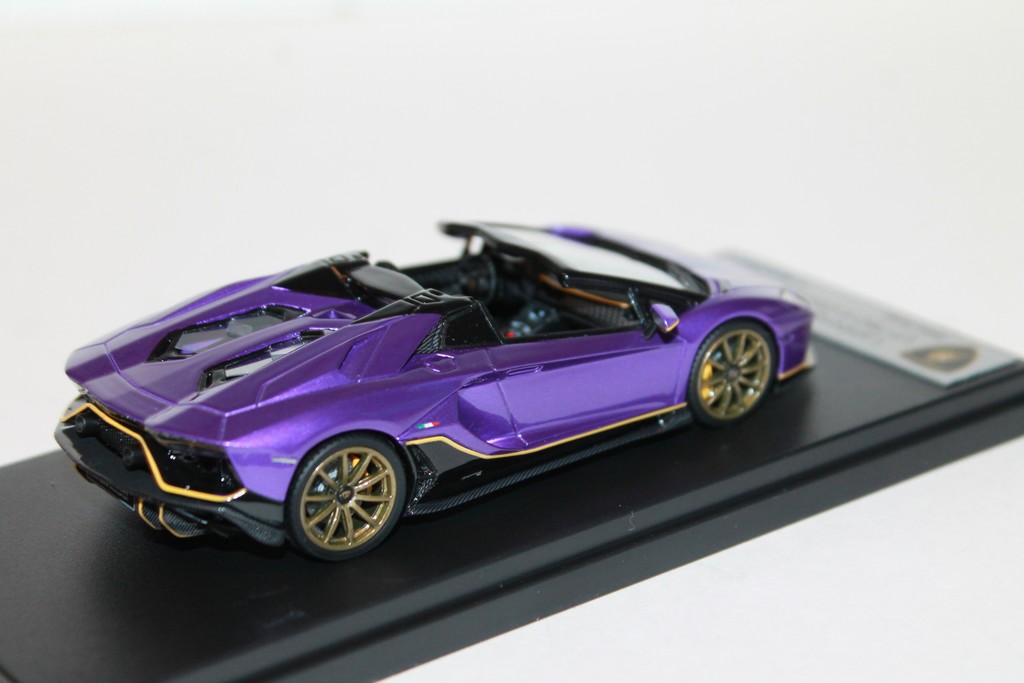 LAMBORGHINI AVENTADOR LP 780-4 ULTIMAE ROADSTER LOOKSMART 1/43°