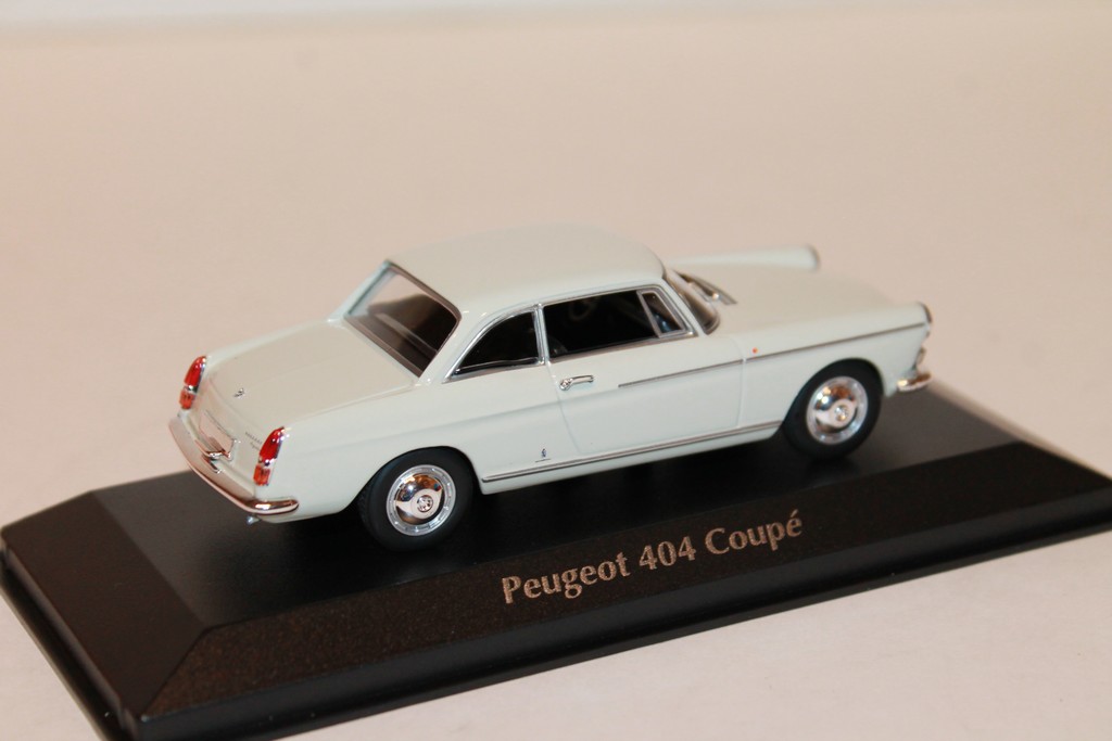 PEUGEOT 404 COUPE BLANC MAXICHAMPS 1/43°