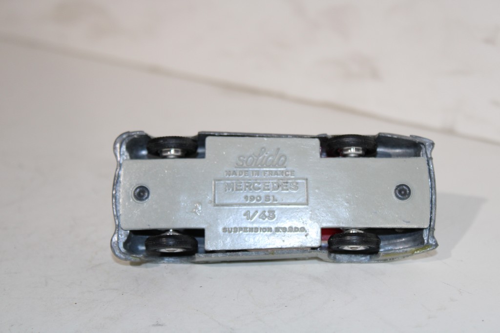MERCEDES 190 SL CABRIOLET SOLIDO 1/43