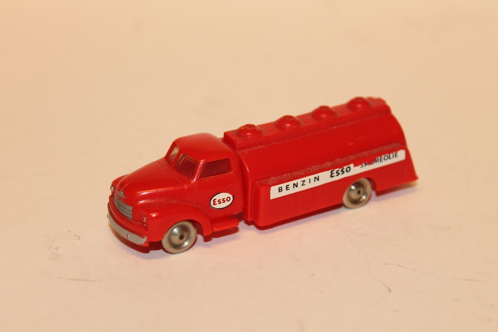 BEDFORD CAMION CITERNE ESSO 1960 LEGO 1/87°