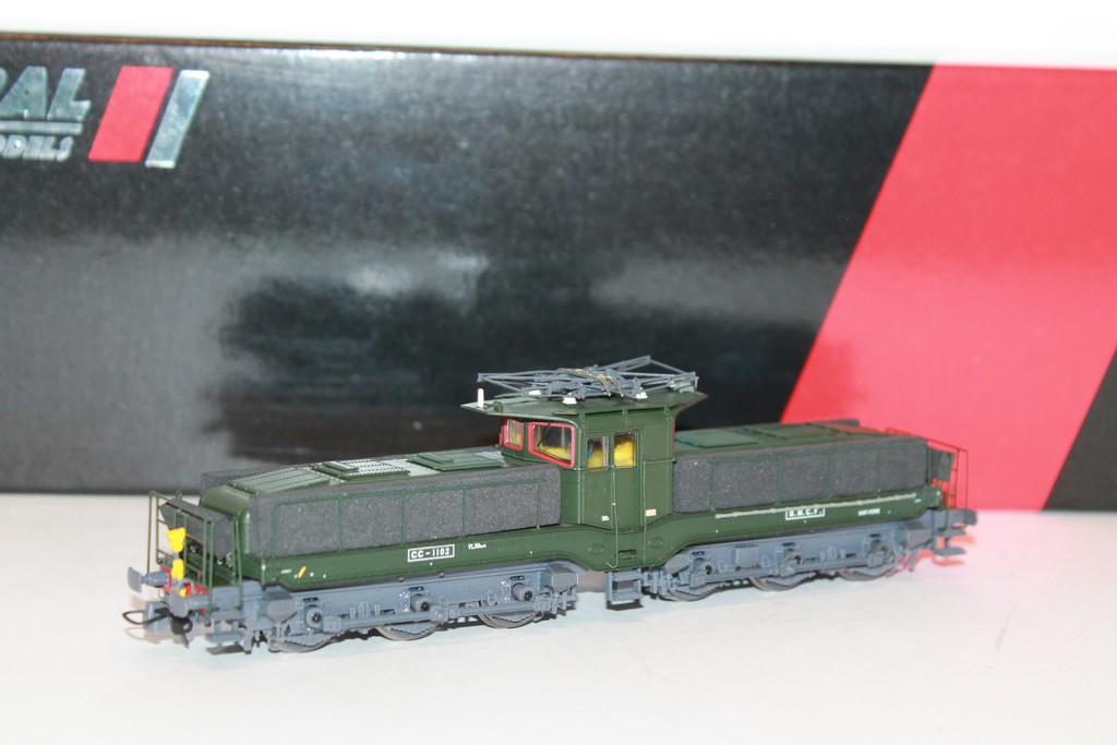 LOCOMOTIVE ELECTRIQUE SNCF - CC1102 MISTRAL TRAIN MODELS 1/87°