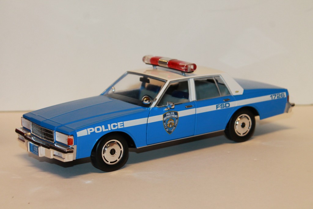 CHEVROLET CAPRICE NYPD 1990 GREENLIGHT 1/18°