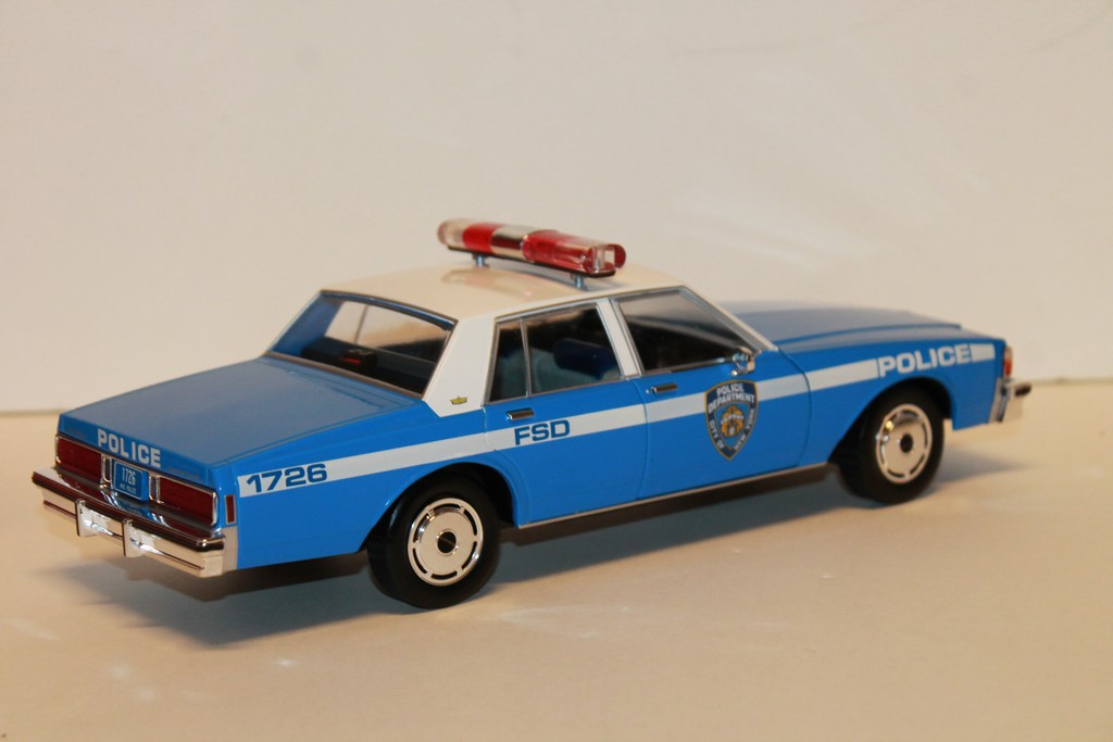 CHEVROLET CAPRICE NYPD 1990 GREENLIGHT 1/18°