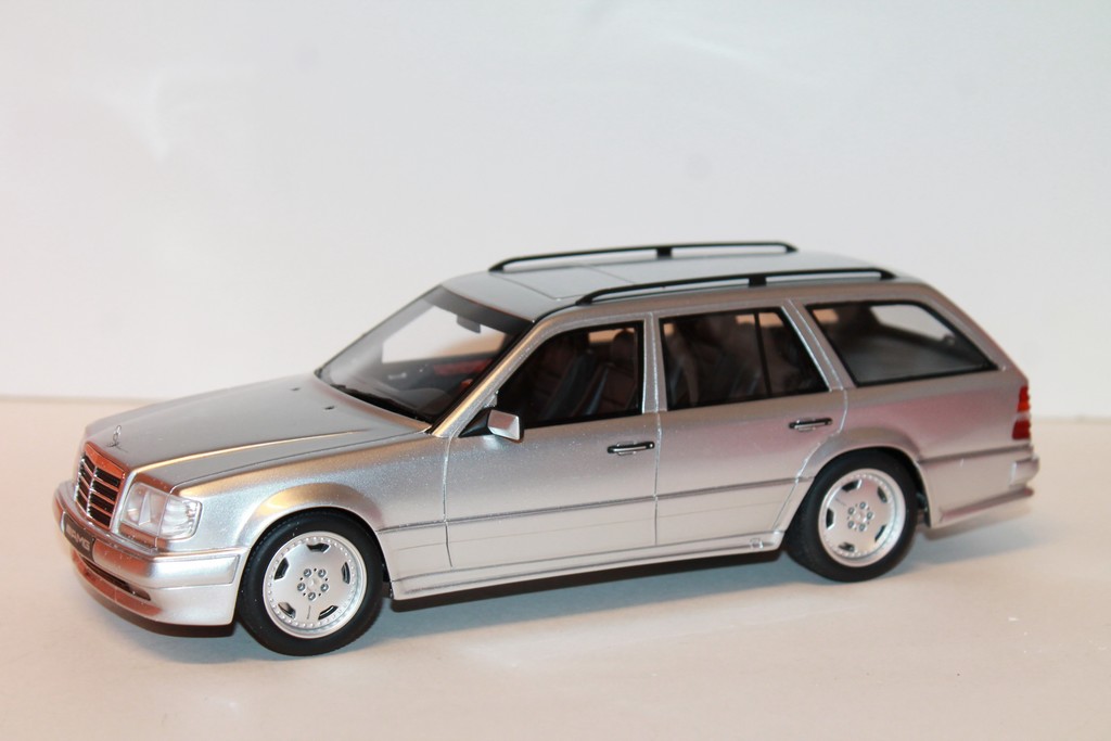 MERCEDES-BENZ S124 AMG E36 OTTO MOBILE 1/18°