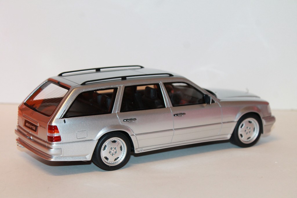 MERCEDES-BENZ S124 AMG E36 OTTO MOBILE 1/18°