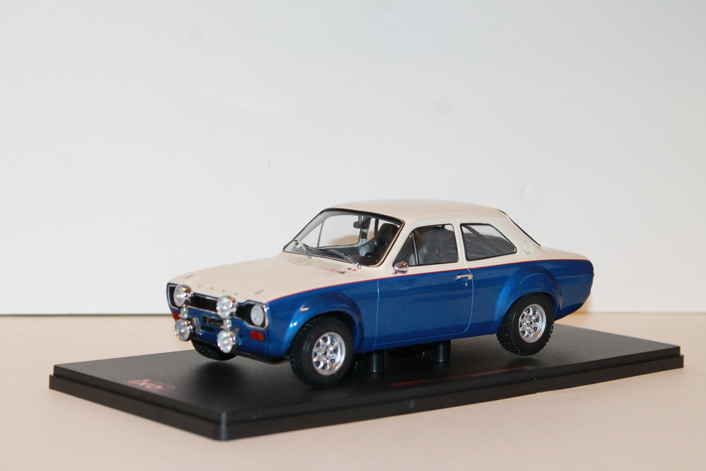 FORD ESCORT MK1 RS 1600 1974 IXO 1/18°