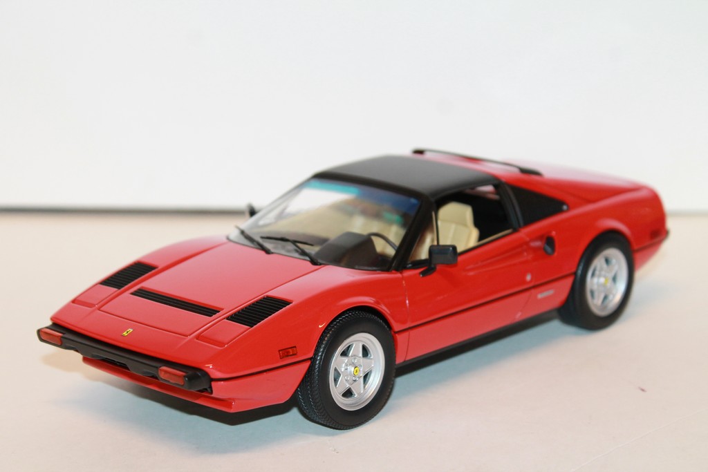 FERRARI 308 GTS ROUGE NOREV 1/18°