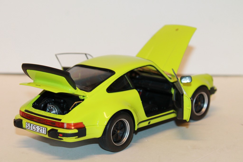 Porsche 911 Miniature Turbo 3.0