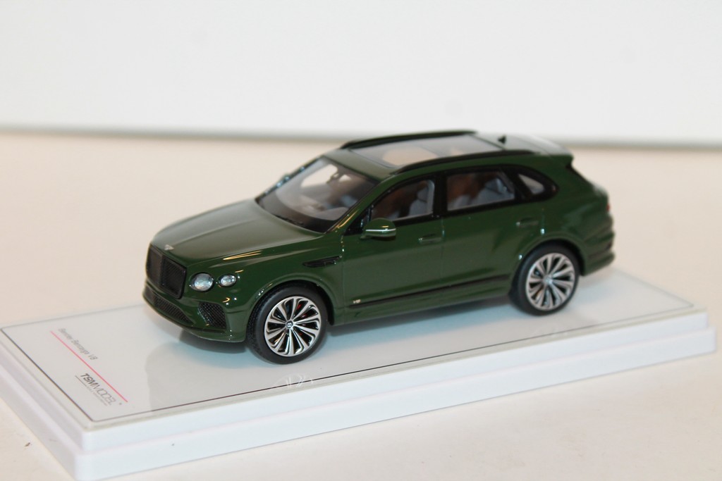 BENTLEY BENTAYGA V8 BRITISH RACING GREEN TSM 1/43°