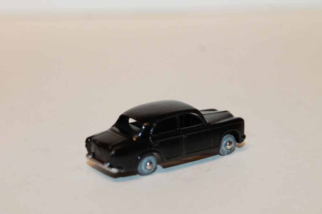 PEUGEOT 403 NOIR 1955 CIJ 1/87°