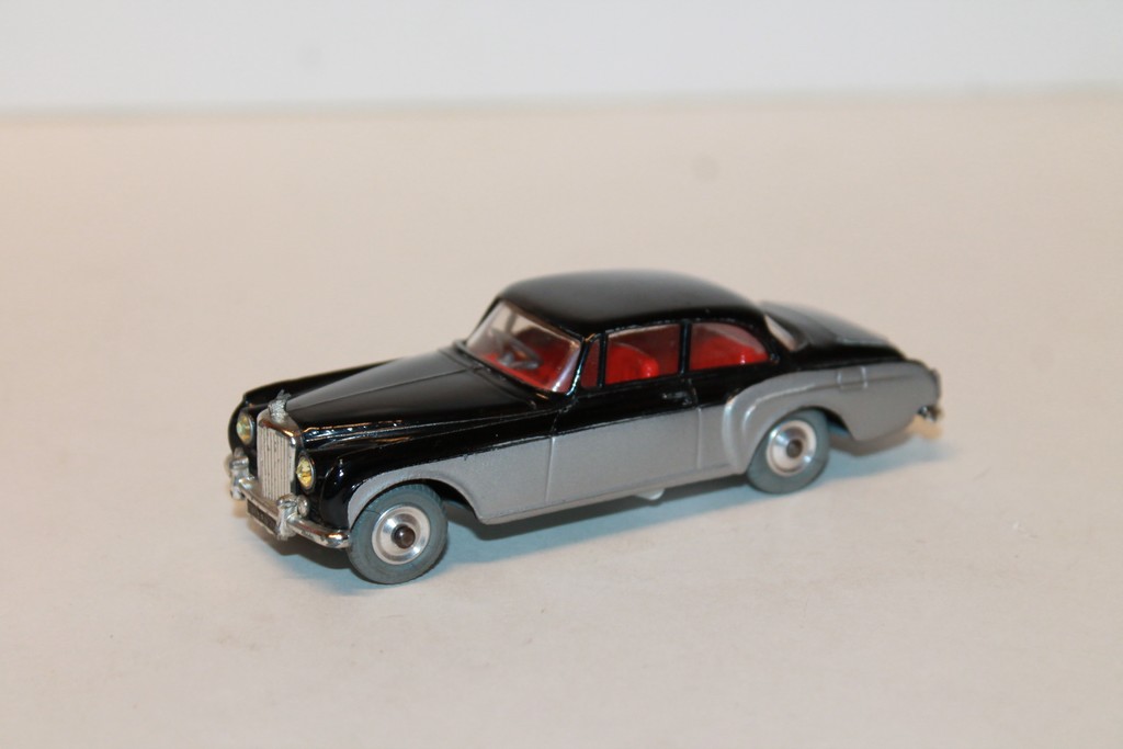 BENTLEY CONTINENTAL BICOLORE NOIR/GRIS 1950 CORGI 1/43°