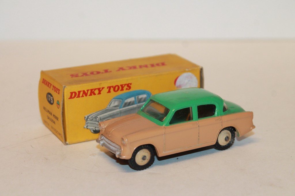 HILLMAN MINX SALOON 1956 DINKY TOYS 1/43°