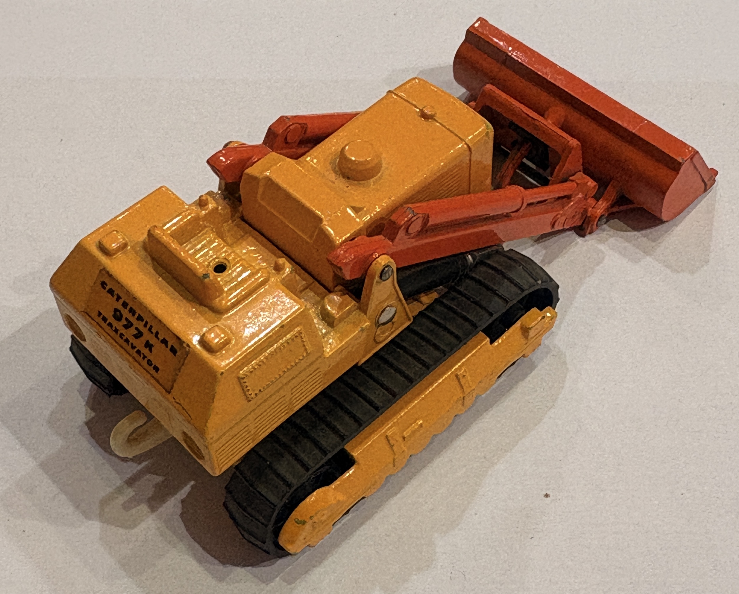 BULL CATERPILLAR MATCHBOX 1.50