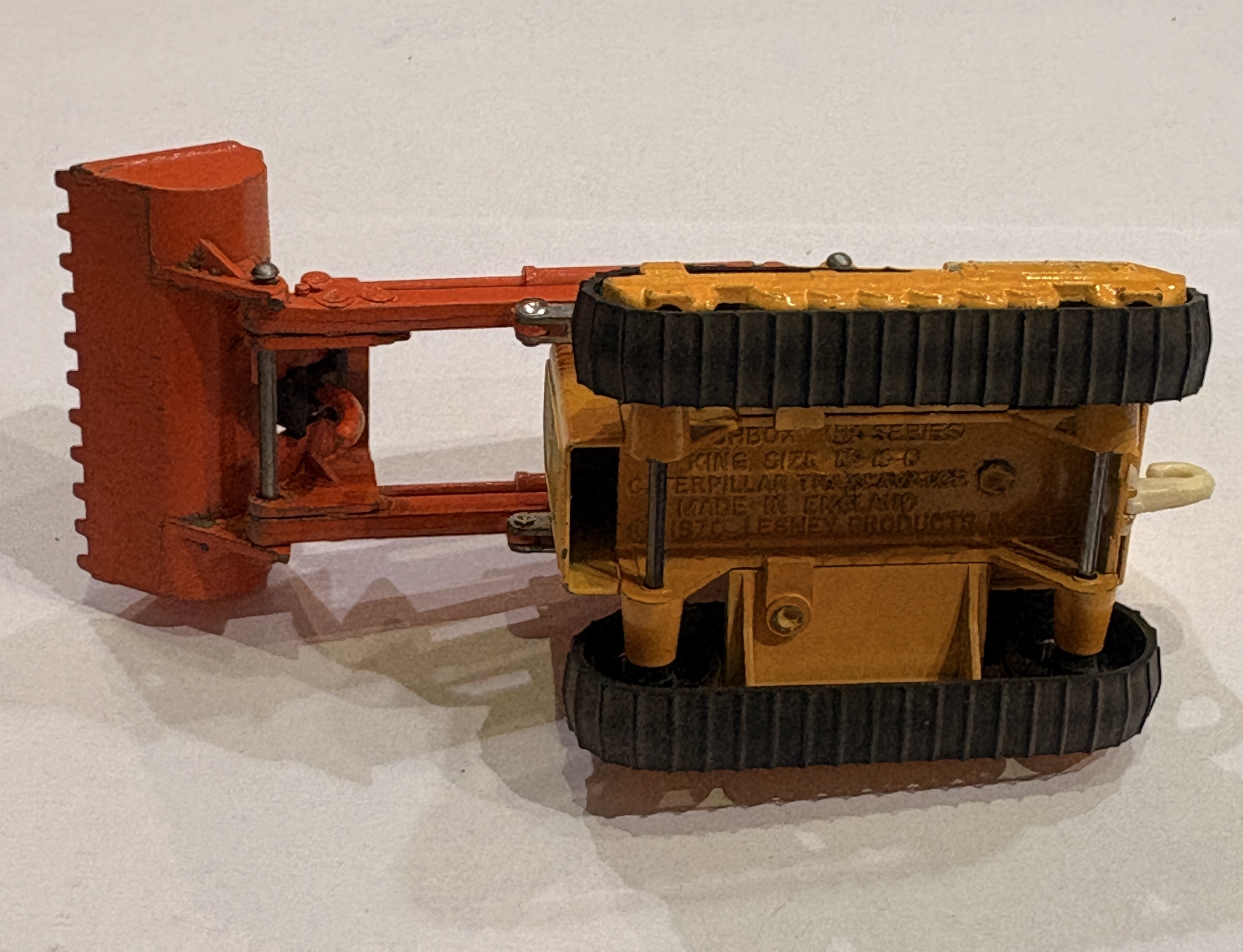 BULL CATERPILLAR MATCHBOX 1.50