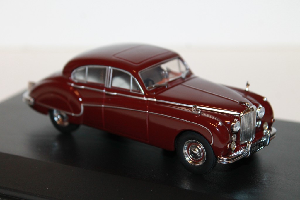 JAGUAR MKIX IMPERIAL MAROON OXFORD 1/43°