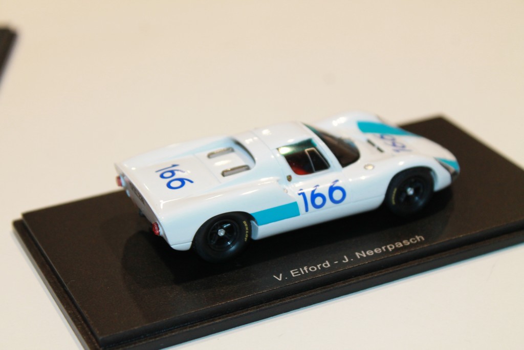 PORSCHE 910 3RD TARGA FLORIO V.ELFORD - J.NEERPASCH SPARK 1/43°