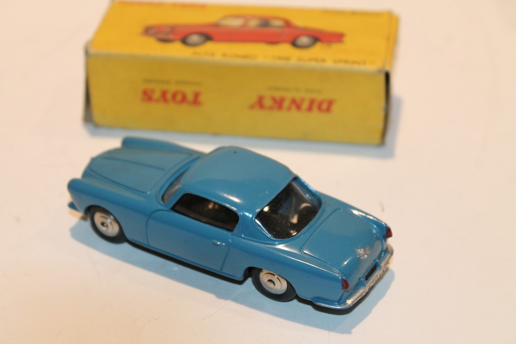 ALFA ROMEO 1900 SUPER SPRINT BLEU DINKY TOYS 1/43°