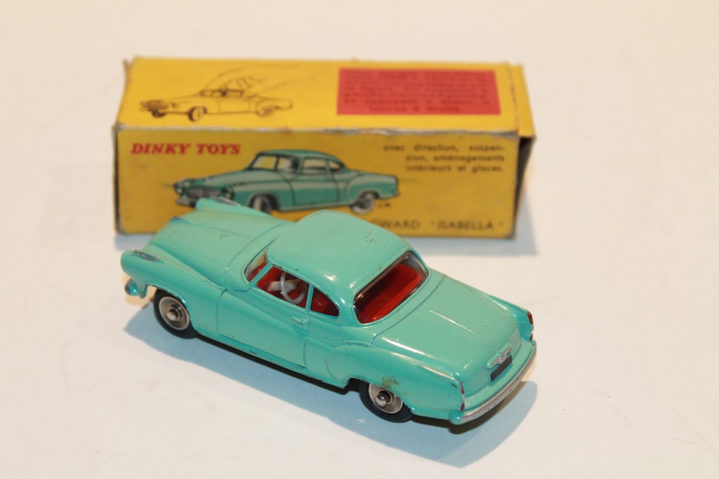 BORGWARD COUPE ISABELLA VERT DINKY TOYS 1/43°