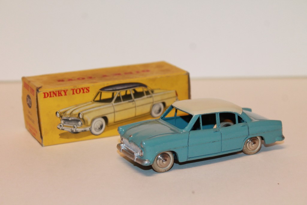 SIMCA VERSAILLES BLEU ET BLANCHE 1955 DINKY TOYS 1/43°