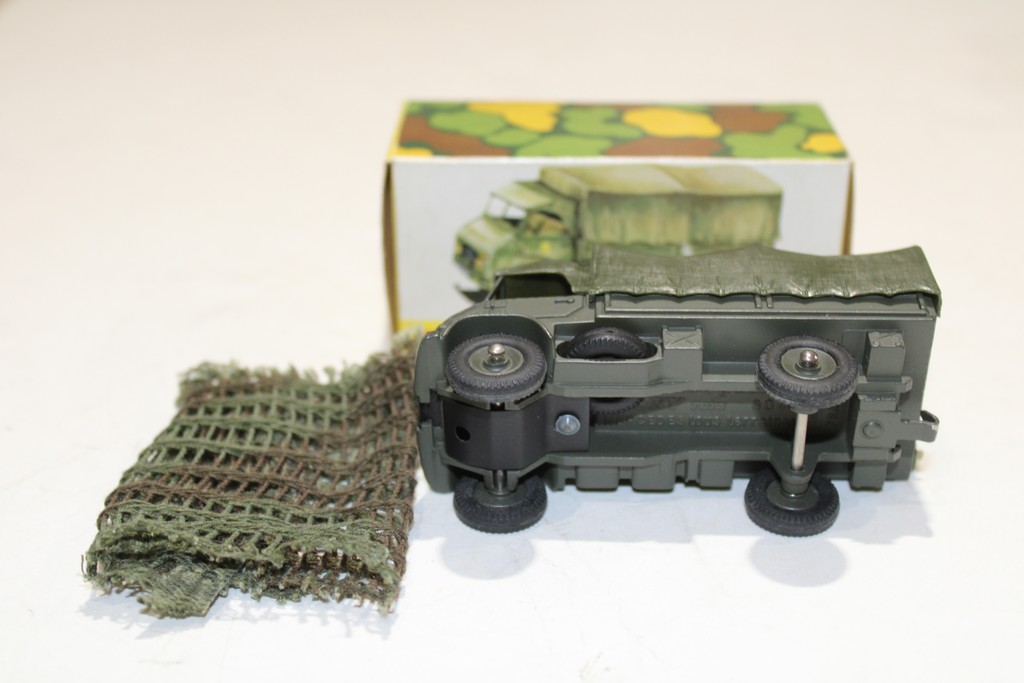 MERCEDES TOUS TERRAINS MILITAIRE DINKY 1/43°