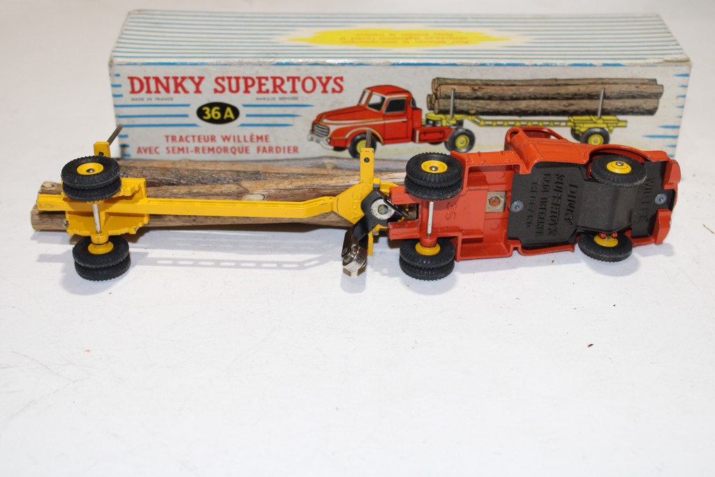 WILLÈME TRACTEUR AVEC SEMI REMORQUE FARDIER DINKY SUPERTOYS 1/43°