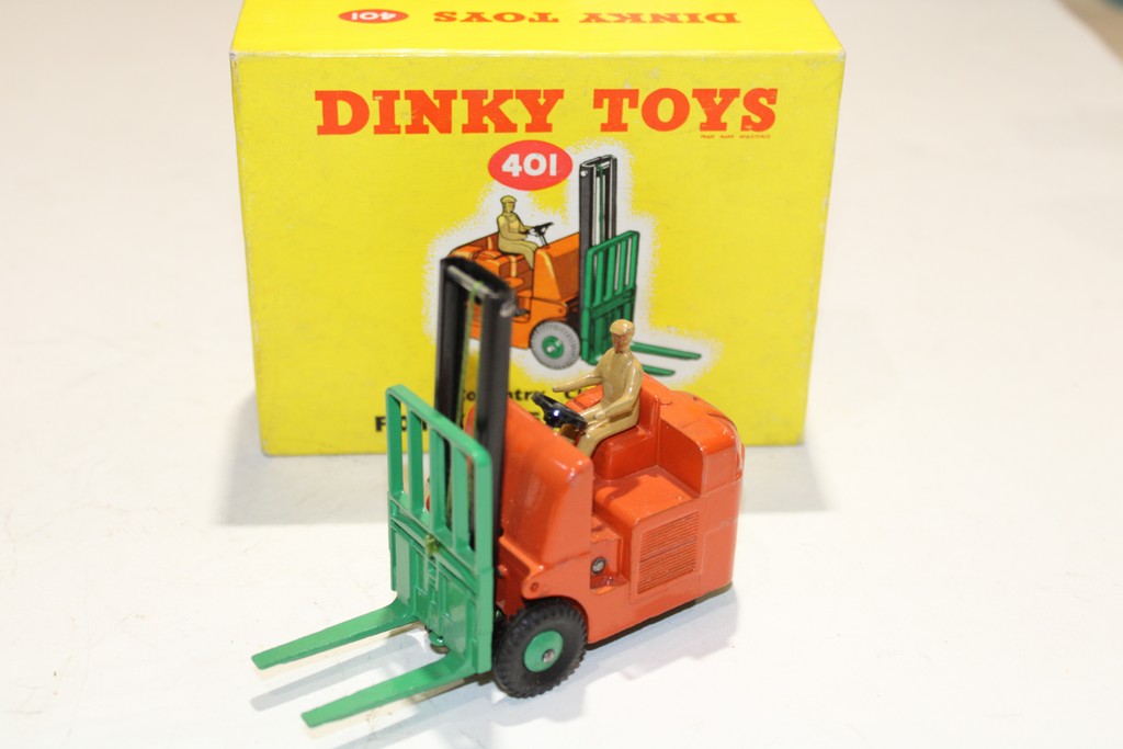 CHARIOT ÉLÉVATEUR COVENTRY CLIMAX DINKY 1/43°