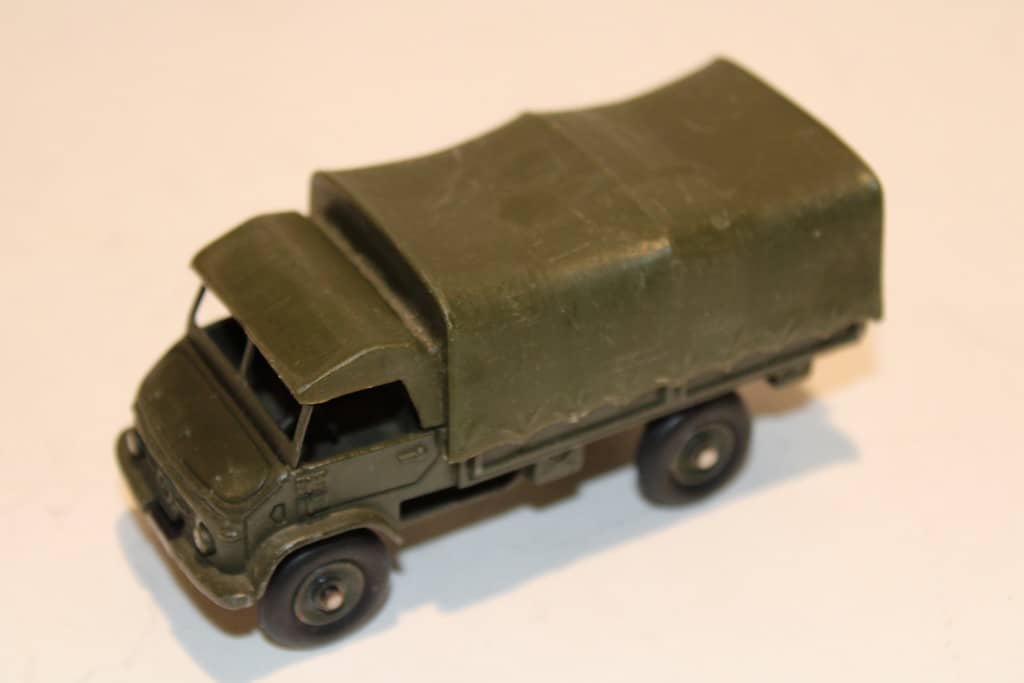 Dinky Toys 831 - Mercedes Unimog Kaki, échelle 1/43, Boîte D'origine, France, 1965