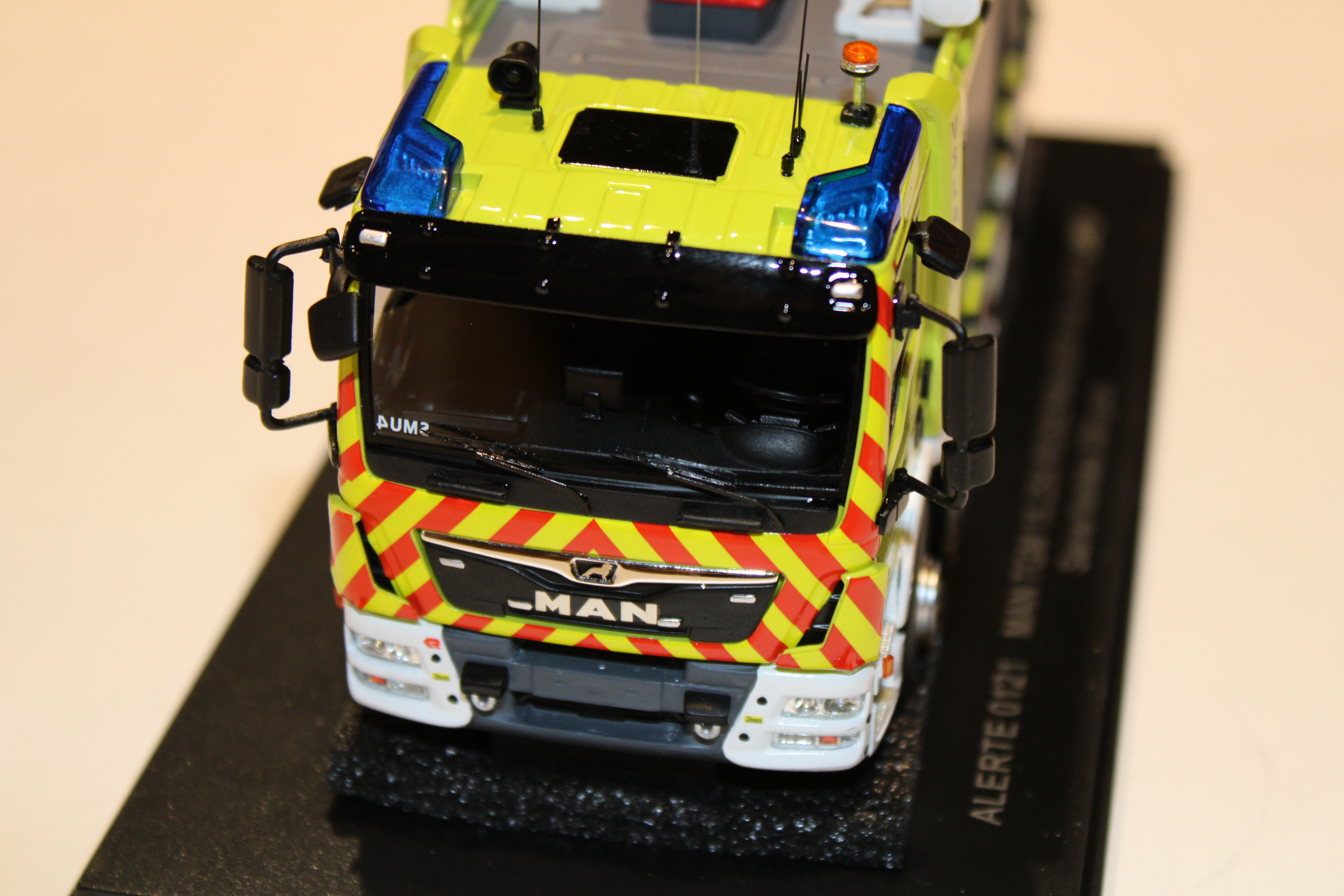 MAN TGM 15.250 ROSENBAUER VSLA ADP ORLY ALERTE 1/43°