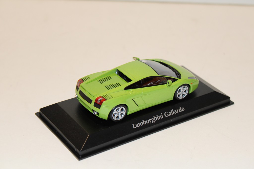 LAMBORGHINI GALLARDO VERT METAL MAXICHAMPS 1/43°