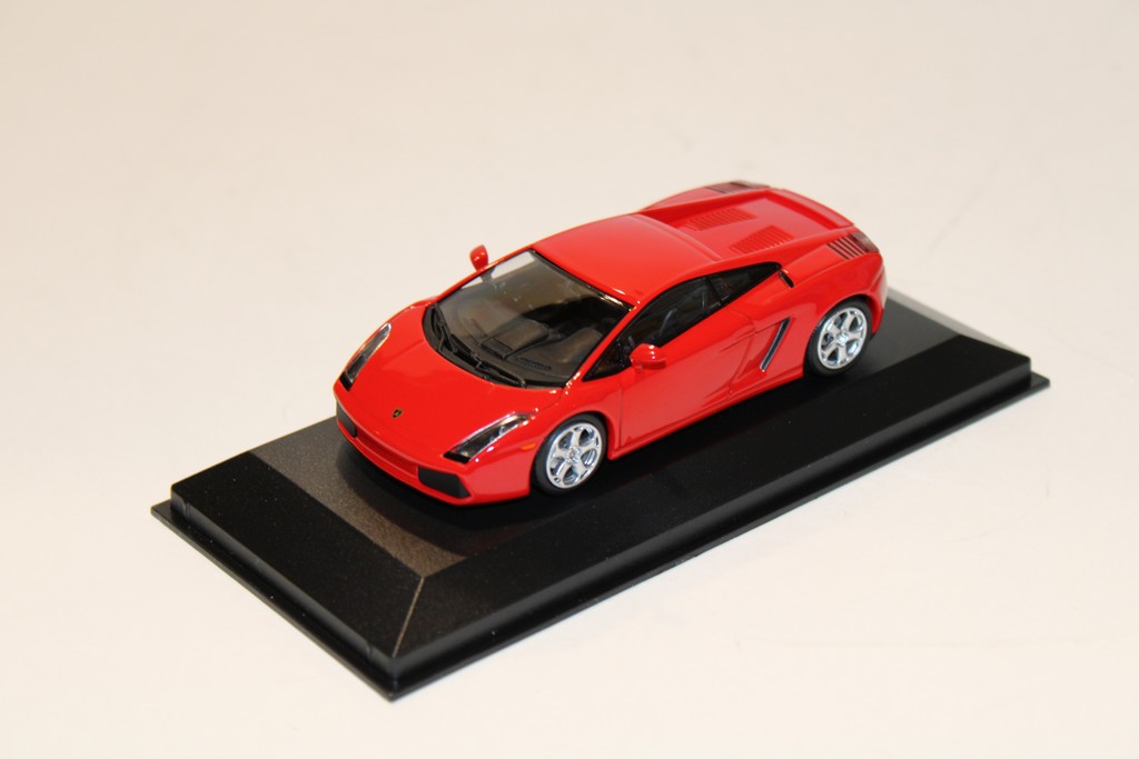 LAMBORGHINI GALLARDO ROUGE MAXICHAMPS 1/43°